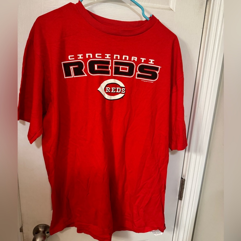 Cincinnati Reds T-Shirt Size L